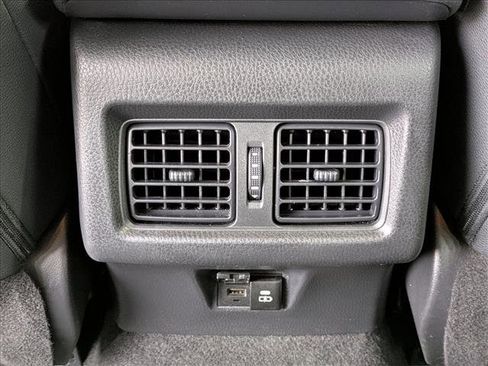 Used 2025 Toyota Camry SE FWD image 20
