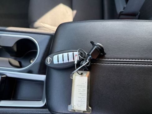 Used 2024 Nissan Altima 2.5 SV image 22