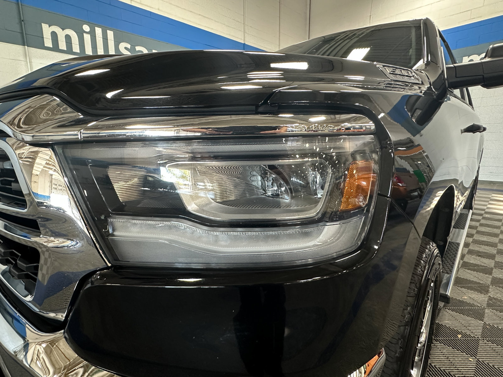 Used 2023 RAM 1500 Big Horn AWD/4WD image 15
