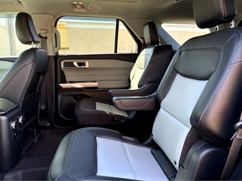 Used 2023 Ford Explorer XLT w/ Equipment Group 202A image 21
