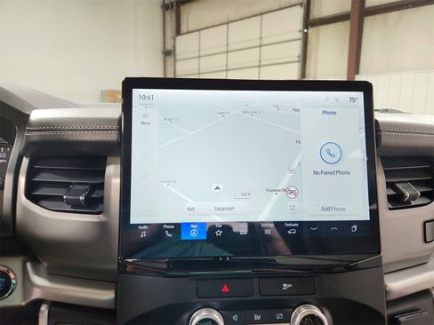 Used 2023 Ford Expedition Max XLT image 29