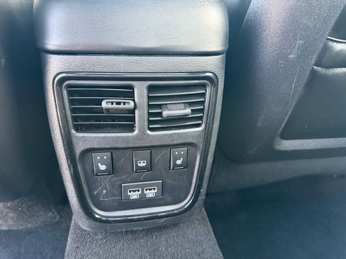 Used 2020 Chrysler 300 S w/ 300S Premium Group image 39