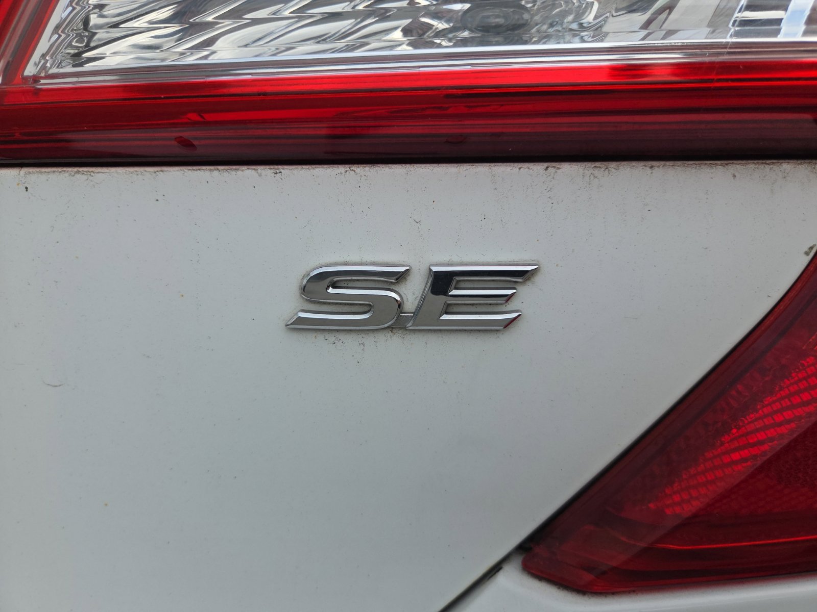 Used 2014 Toyota Camry SE FWD image 7