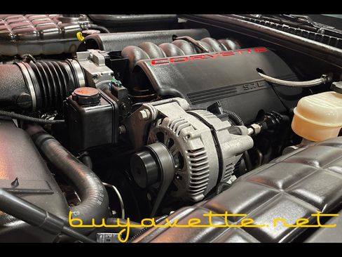 Used 2003 Chevrolet Corvette Coupe w/ Preferred Equipment Group image 24