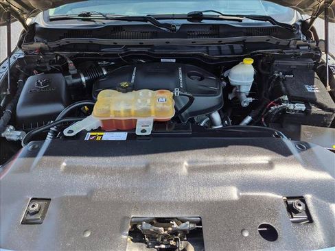Used 2015 RAM 1500 Laramie AWD/4WD image 22