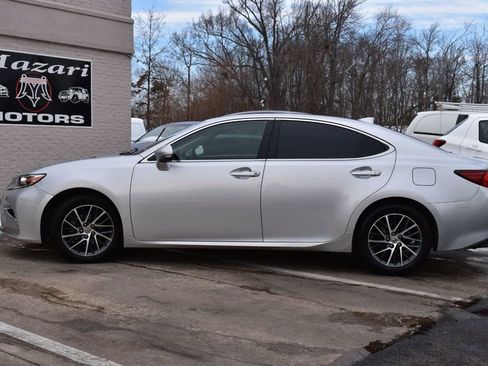 Used 2017 Lexus ES 350 w/ Premium Package image 3