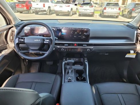 New 2026 Kia Sorento S FWD image 8