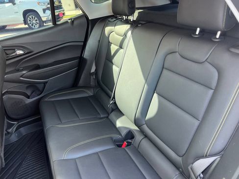 Used 2025 Chevrolet Trax ACTIV w/ Sunroof Package FWD image 23