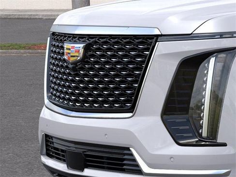 New 2025 Cadillac Escalade Premium Luxury w/ Touring Package image 13