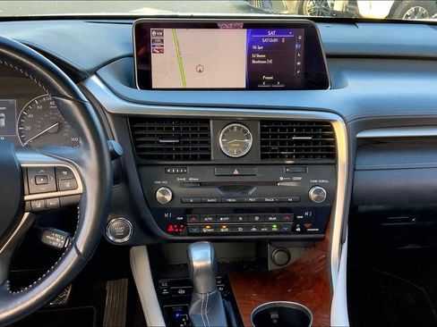 Used 2019 Lexus RX 350L w/ Premium Package image 6