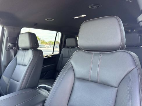 Used 2025 Chevrolet Suburban RST image 23