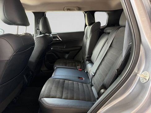 Used 2024 Mitsubishi Outlander SE FWD image 26