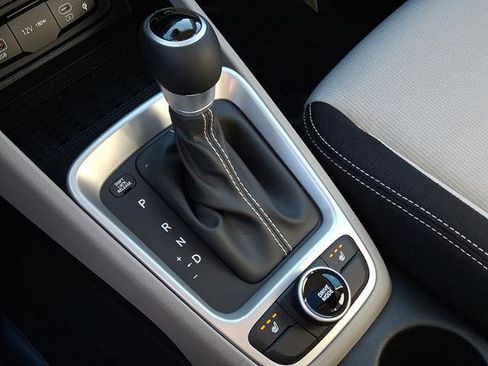 New 2026 Hyundai Venue SEL image 7