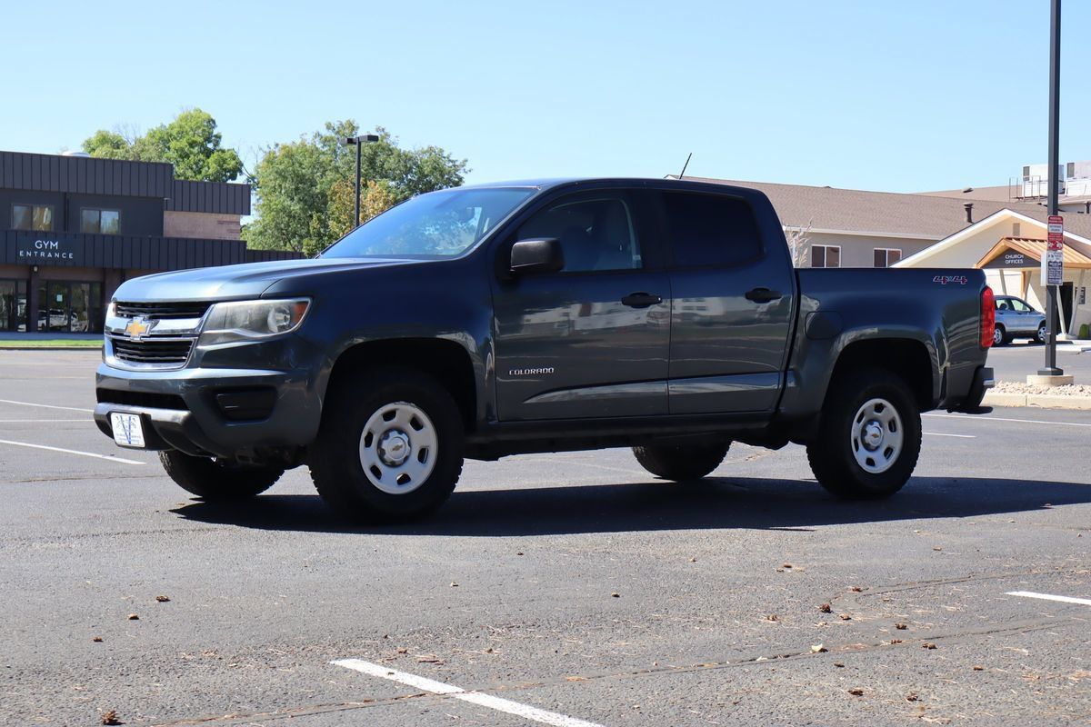 Used 2019 Chevrolet Colorado W/T w/ WT Convenience Package AWD/4WD image 11