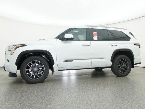 New 2026 Toyota Sequoia Platinum image 7