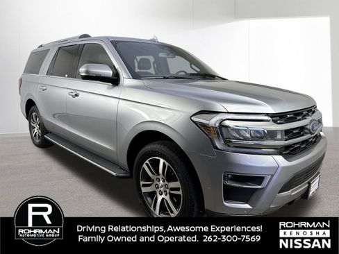 Used 2022 Ford Expedition Max Limited image 3