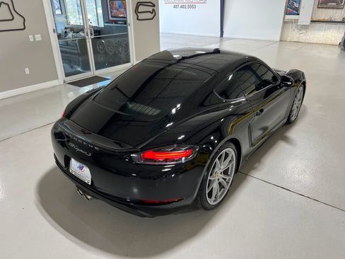 Used 2020 Porsche 718 Cayman S w/ Sport Chrono Package image 46