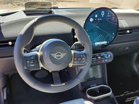 Used 2025 MINI Cooper S FWD image 11
