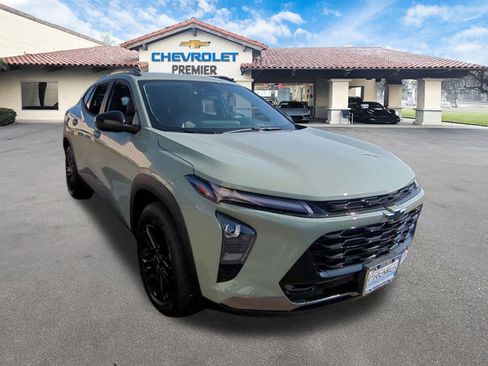 New 2026 Chevrolet Trax ACTIV w/ Driver Confidence Package image 2