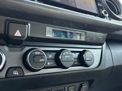 Used 2023 Toyota Tacoma TRD Off-Road w/ Advanced Technology Package image 40