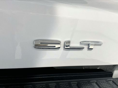 Used 2026 GMC Sierra 1500 SLT AWD/4WD image 26