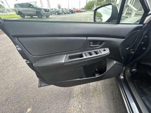Used 2014 Subaru Impreza 2.0i AWD/4WD image 12