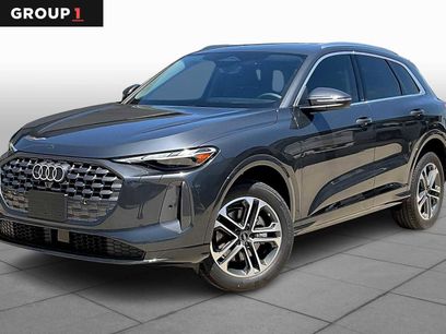 Used 2025 Audi Q5 Premium w/ Convenience Package