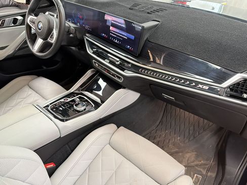 Used 2024 BMW X6 xDrive40i w/ Executive Package image 33