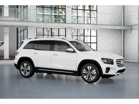 New 2025 Mercedes-Benz GLB 250 4MATIC image 12