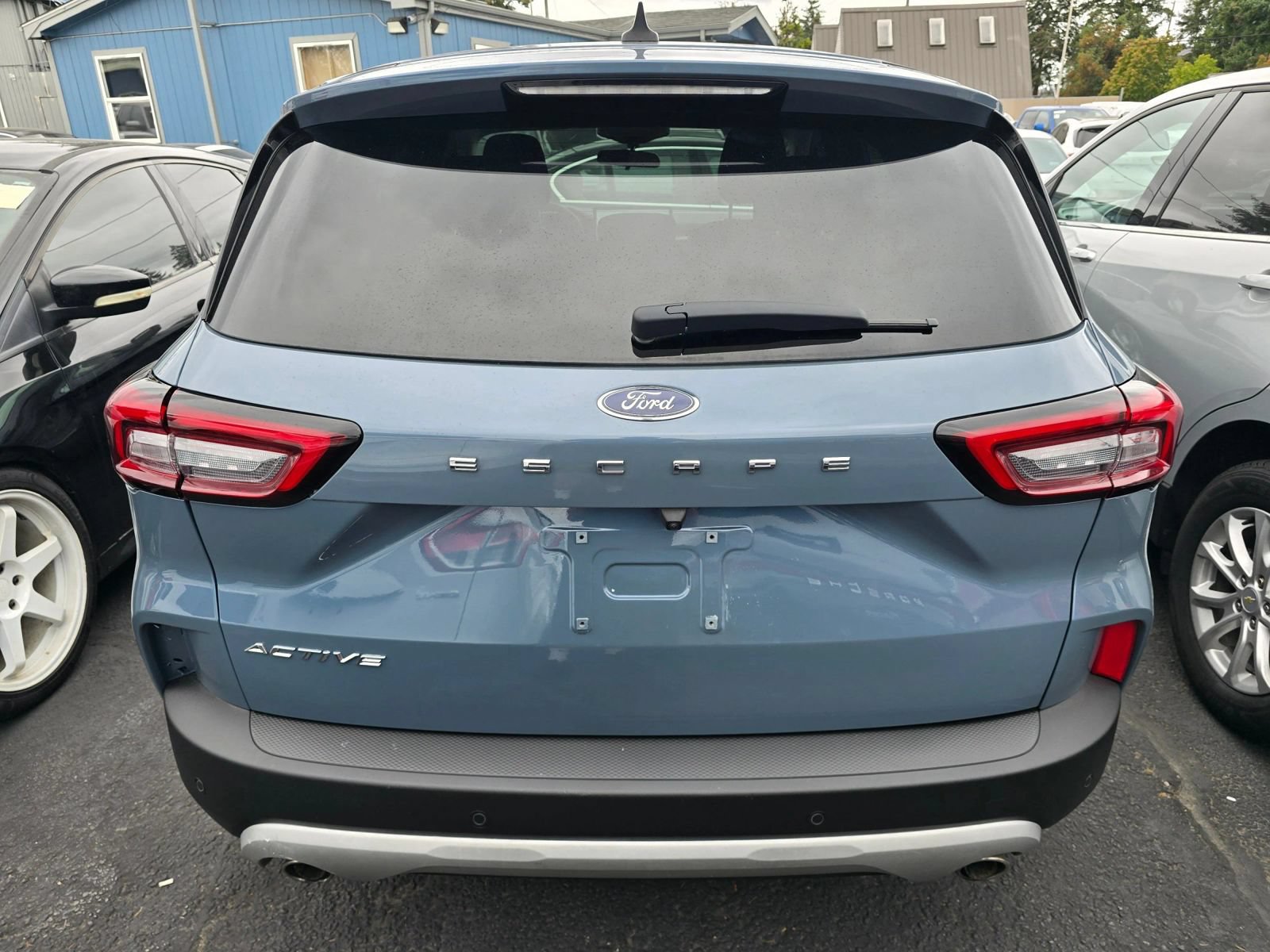 Used 2023 Ford Escape Active w/ Tech Pack #1 FWD image 3