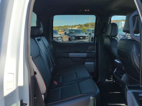 Used 2025 Ford F150 Lariat AWD/4WD image 28
