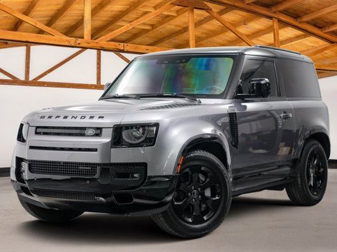 Used 2023 Land Rover Defender 90 X-Dynamic SE image 1