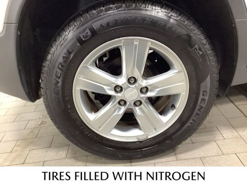 Used 2016 Chevrolet Trax LT w/ LT Convenience Package image 24