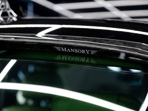 Used 2023 Rolls-Royce Phantom Sedan w/ The Phantom Package image 29