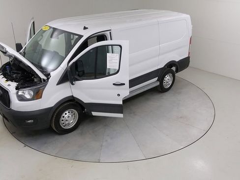 Certified 2023 Ford Transit 250 Low Roof AWD w/ Exterior Upgrade Package image 50