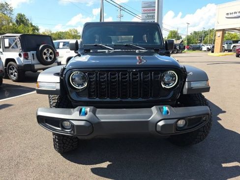 Used 2024 Jeep Wrangler Unlimited AWD/4WD image 14