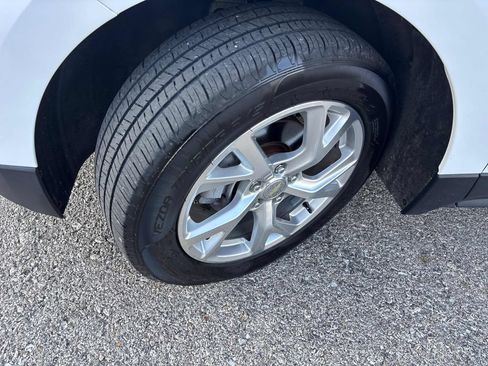 Used 2019 Chevrolet Equinox LT AWD/4WD image 23
