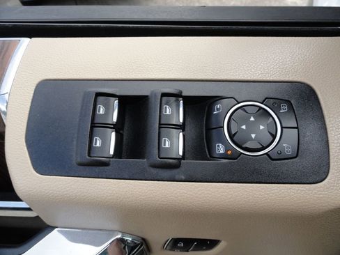 Used 2016 Ford F150 Lariat image 28