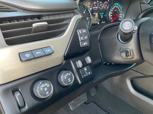 Used 2018 GMC Yukon Denali w/ Denali Ultimate Package AWD/4WD image 18
