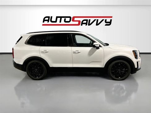 Used 2022 Kia Telluride SX w/ SX Prestige Package image 8