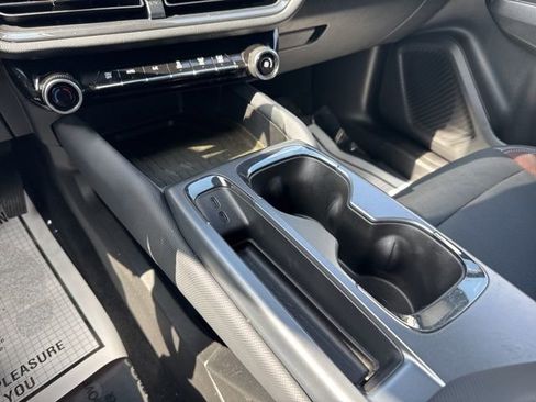 Used 2024 Chevrolet Equinox EV RS image 23