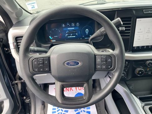 Used 2024 Ford F250 XLT w/ Black Appearance Package image 14