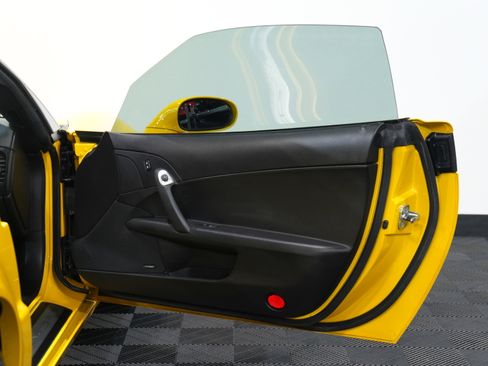 Used 2008 Chevrolet Corvette Z06 w/ Preferred Equipment Group image 23