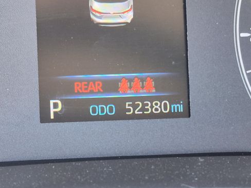 Used 2024 Toyota Corolla LE FWD image 28