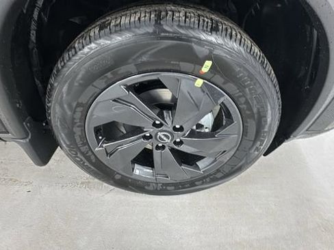 New 2026 Nissan Rogue SV w/ Cold Weather Package AWD/4WD image 9