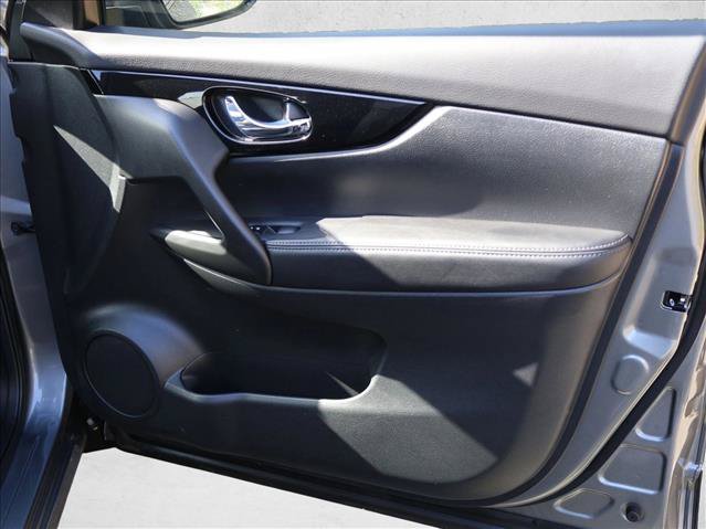 Used 2019 Nissan Rogue Sport SV w/ Technology Package AWD/4WD image 25