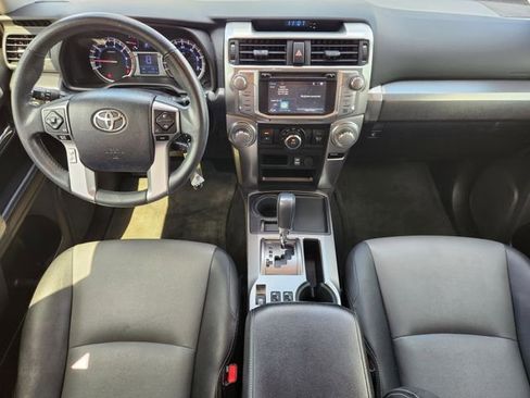 Used 2018 Toyota 4Runner SR5 Premium RWD image 27