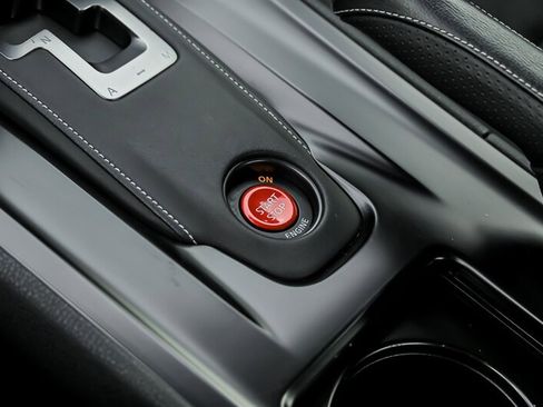 Used 2016 Nissan GT-R Premium AWD/4WD image 35