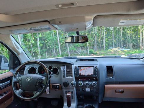 Used 2013 Toyota Sequoia Platinum RWD image 15
