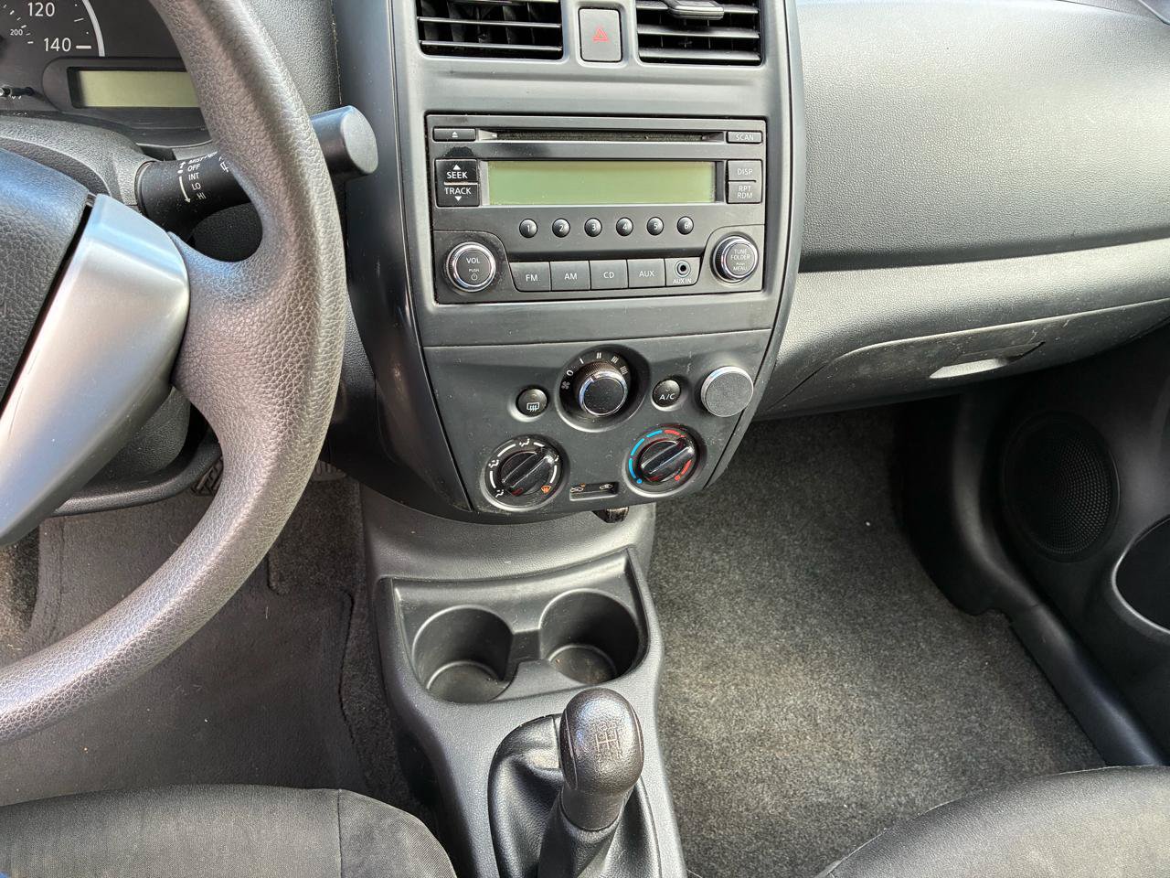 Used 2016 Nissan Versa S FWD image 14
